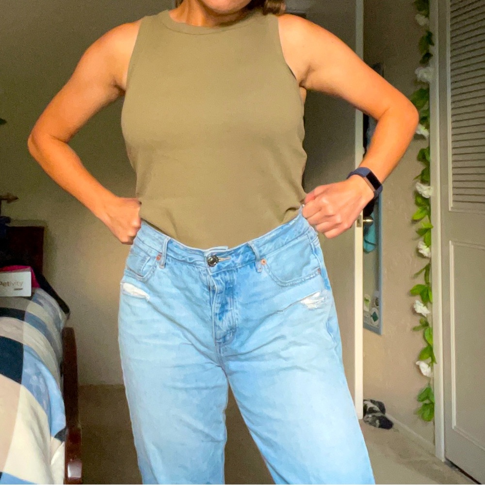 AMERICAN EAGLE TOMGIRL JEANS WOMEN’S SIZE 8
